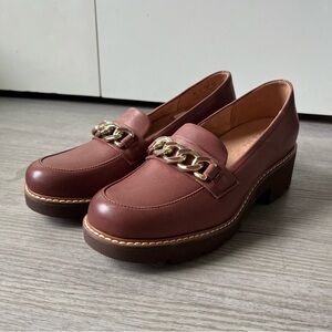 Naturalizer Burgundy Loafers with Gold Chain